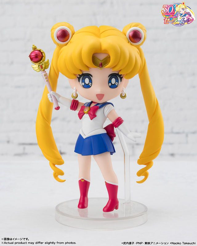 Bandai Figuarts Mini Sailor Moon -Crystal Star Compact Edition- (Sailor Moon) Figure