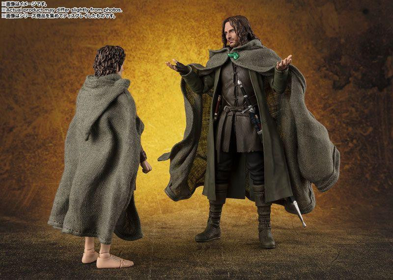 Bandai S.H.Figuarts Frodo Baggins & Gollum Figure (The Lord Of The Rings)