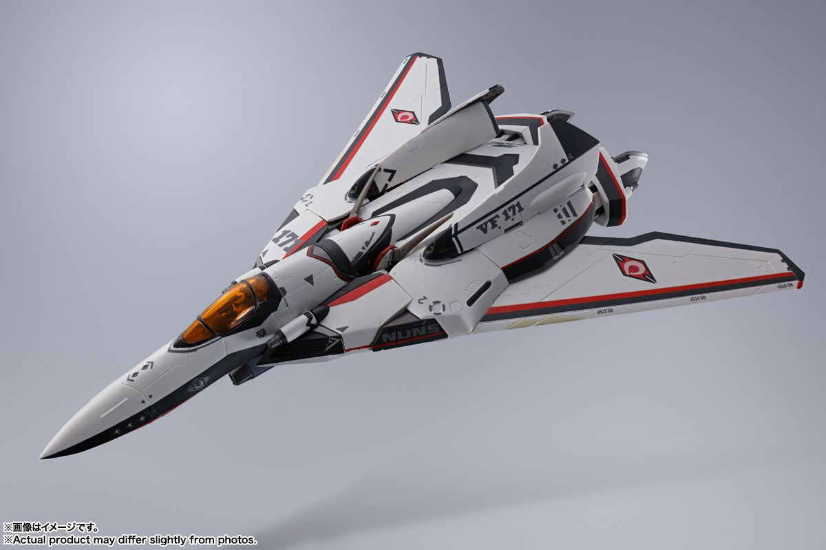  Bandai DX Chogokin VF-171EX Armored Nightmare Plus EX (Alto Saotome's Unit) Revival Ver. Figure (Macross Frontier)