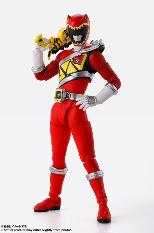  Bandai S.H.Figuarts (Shinkocchou Seihou) Kyoryu Red Figure (Zyuden Sentai Kyoryuger)
