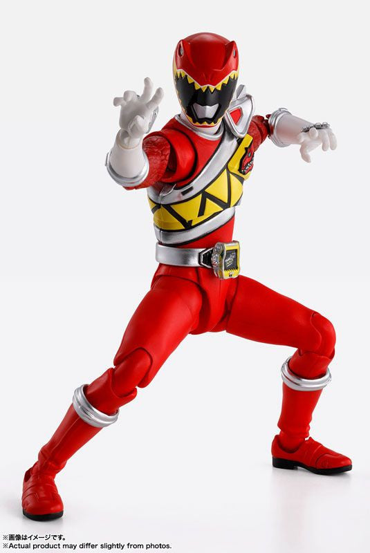  Bandai S.H.Figuarts (Shinkocchou Seihou) Kyoryu Red Figure (Zyuden Sentai Kyoryuger)