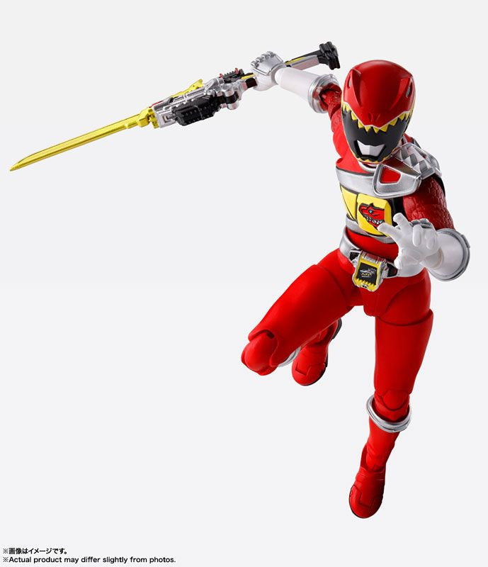  Bandai S.H.Figuarts (Shinkocchou Seihou) Kyoryu Red Figure (Zyuden Sentai Kyoryuger)