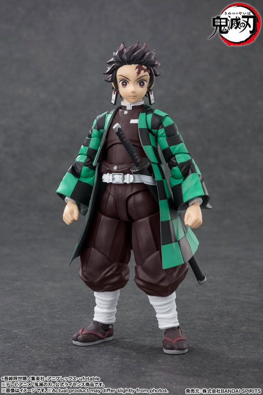  Bandai S.H.Figuarts Tanjiro Kamado Figure (Demon Slayer: Kimetsu No Yaiba)