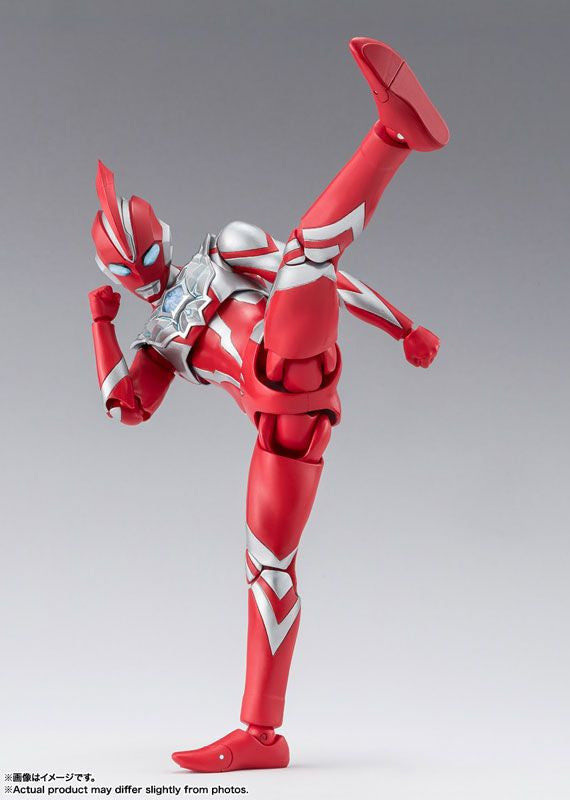  Bandai S.H.Figuarts Ultraman Omega Figure