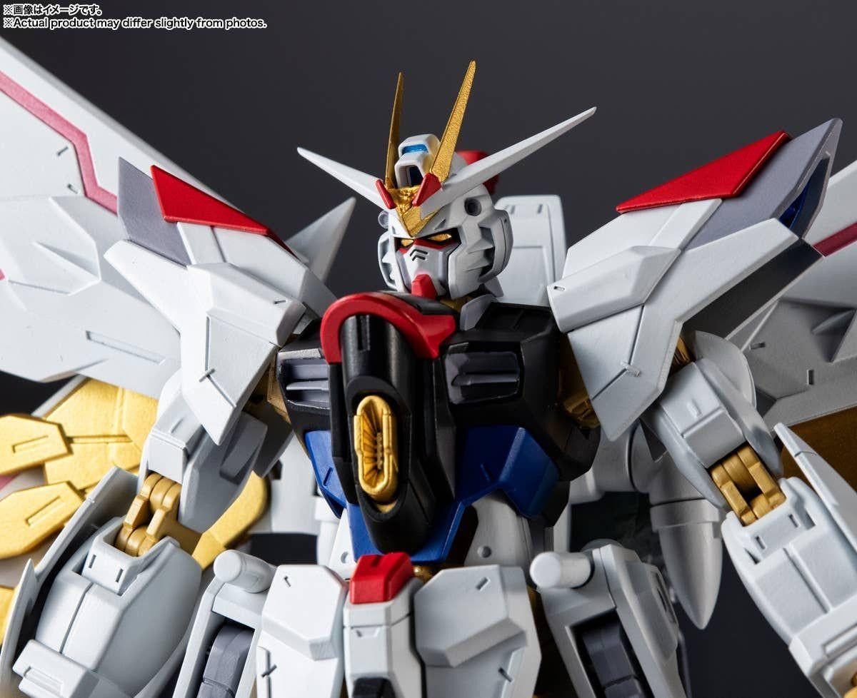  Bandai Gundam Universe ZGMF/A-262PD-P Mighty Strike Freedom Gundam Figure