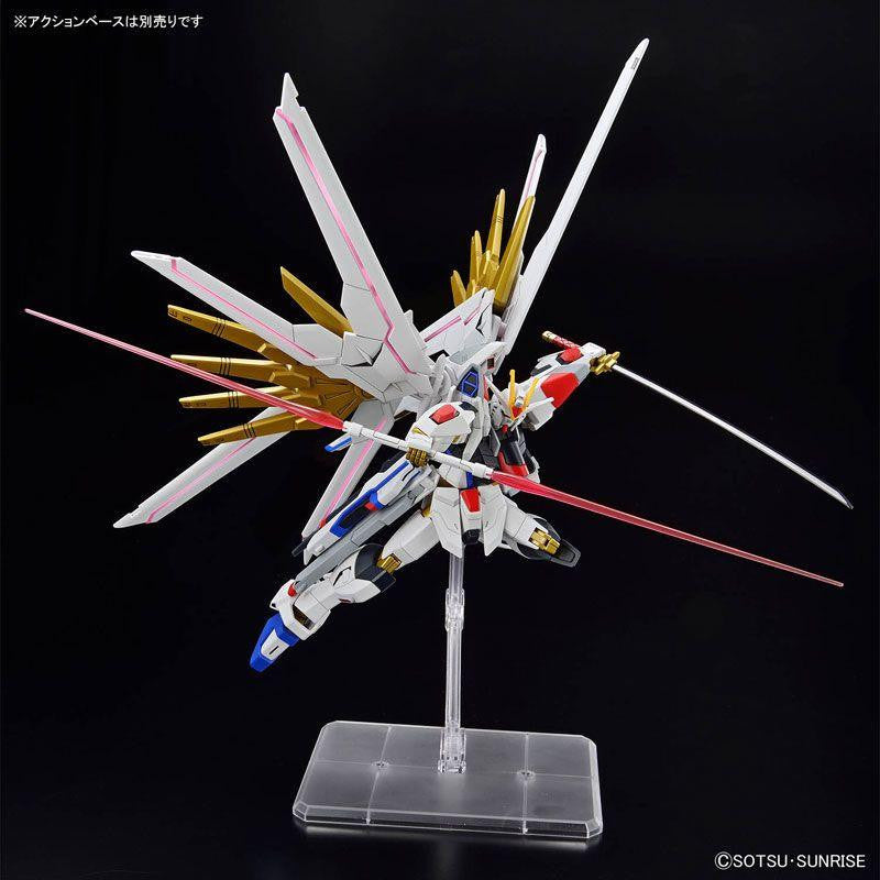  Bandai HG 1/144 Mighty Strike Freedom Gundam Plastic Model (Gundam SEED Freedom)