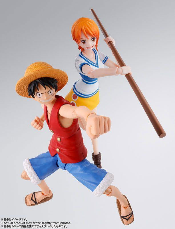  Bandai S.H. Figuarts Nami -Romance Dawn- Figure (One Piece)