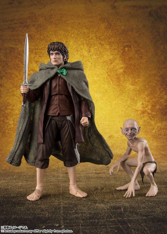  Bandai S.H.Figuarts Frodo Baggins & Gollum Figure (The Lord Of The Rings)