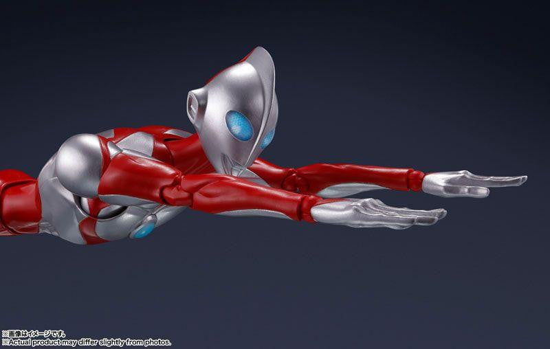  Bandai S.H.Figuarts Ultraman And Emi Figure (ULTRAMAN: RISING)